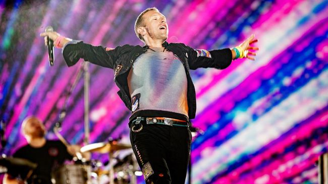 Pengembalian Gelang Coldplay di Indonesia Sangat Rendah